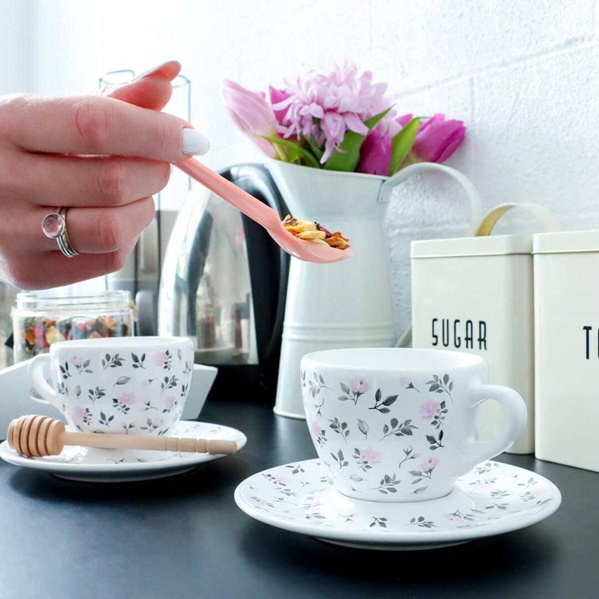 Zestaw na herbatę i kawę FILIŻANKA+SPODEK 150ml w pięknym kwiatowym wzorze