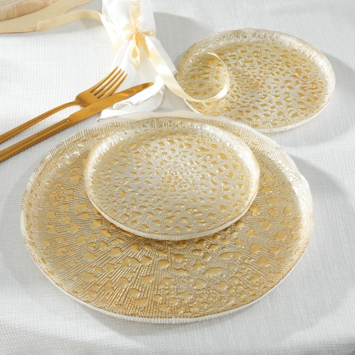 Talerzyk deserowy szklany 18 cm CASTELLO GOLD