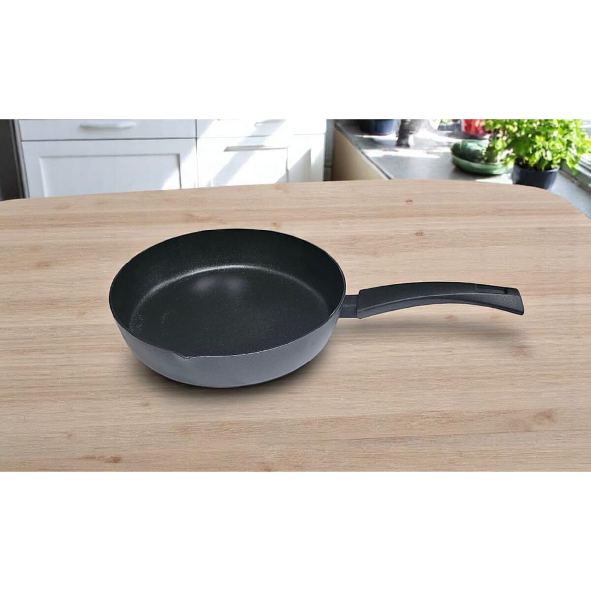 Patelnia tradycyjna do smażenia 22 cm nieprzywierająca NON-STICK czarna indukcja na gaz ZILNER