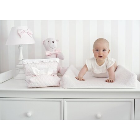 Przewijak pudrowy pikowany z haftem