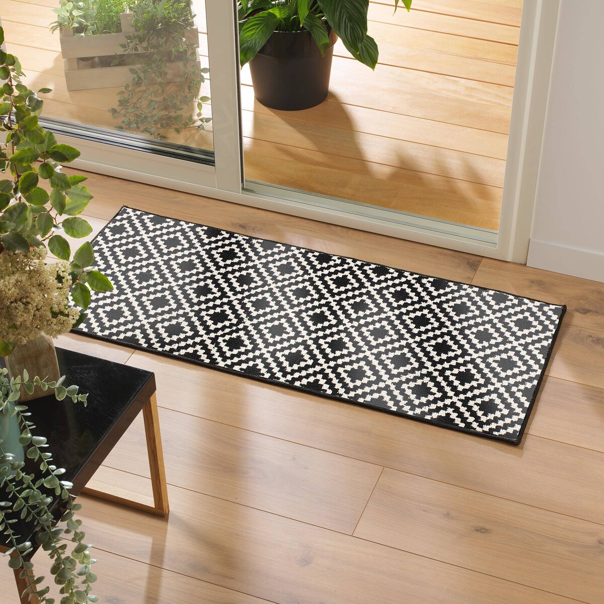 Chodnik do kuchni LOSIBI, beżowo-czarny, skandynawski wzór