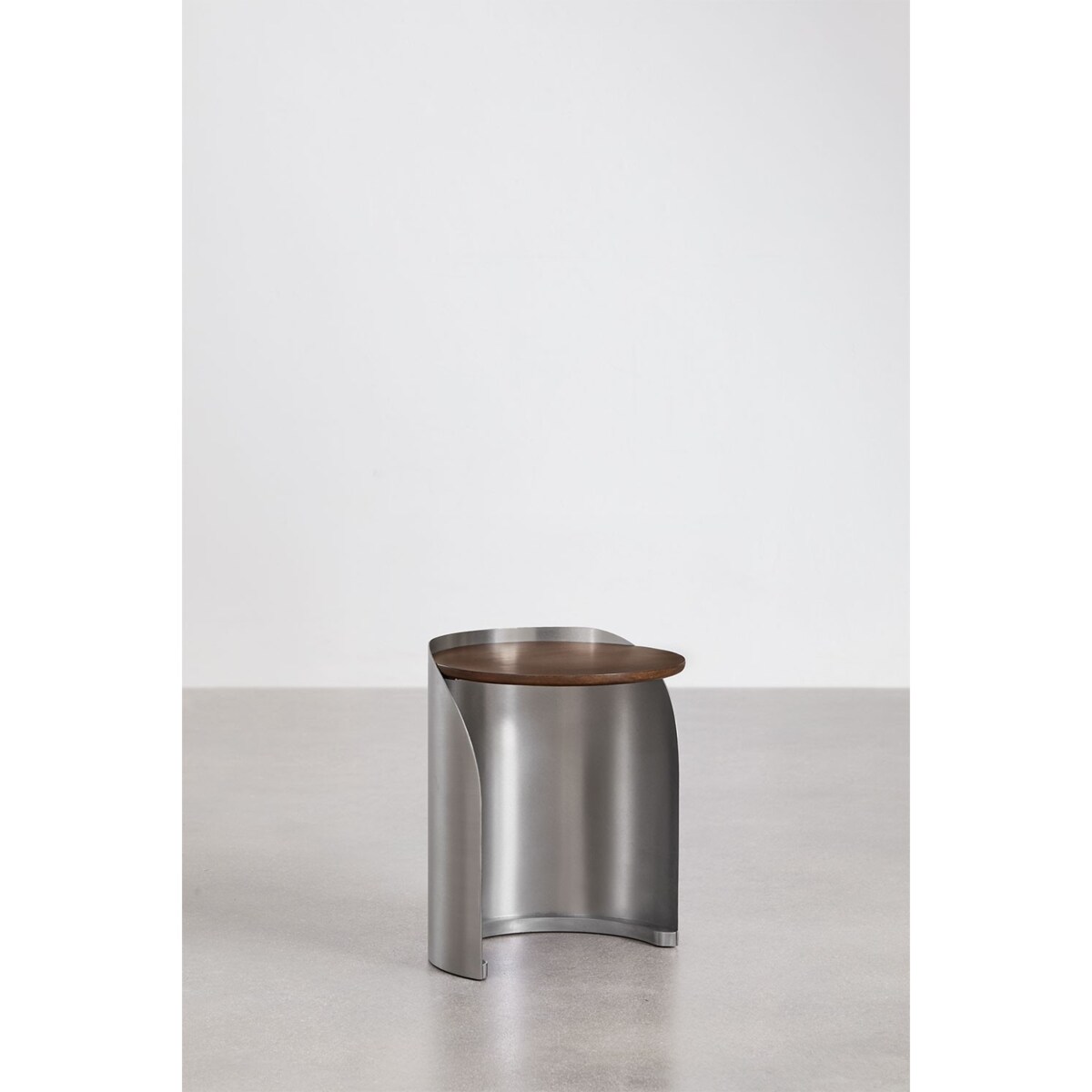 Komplet stolików Xireisa z drewna mango i stali nierdzewnej