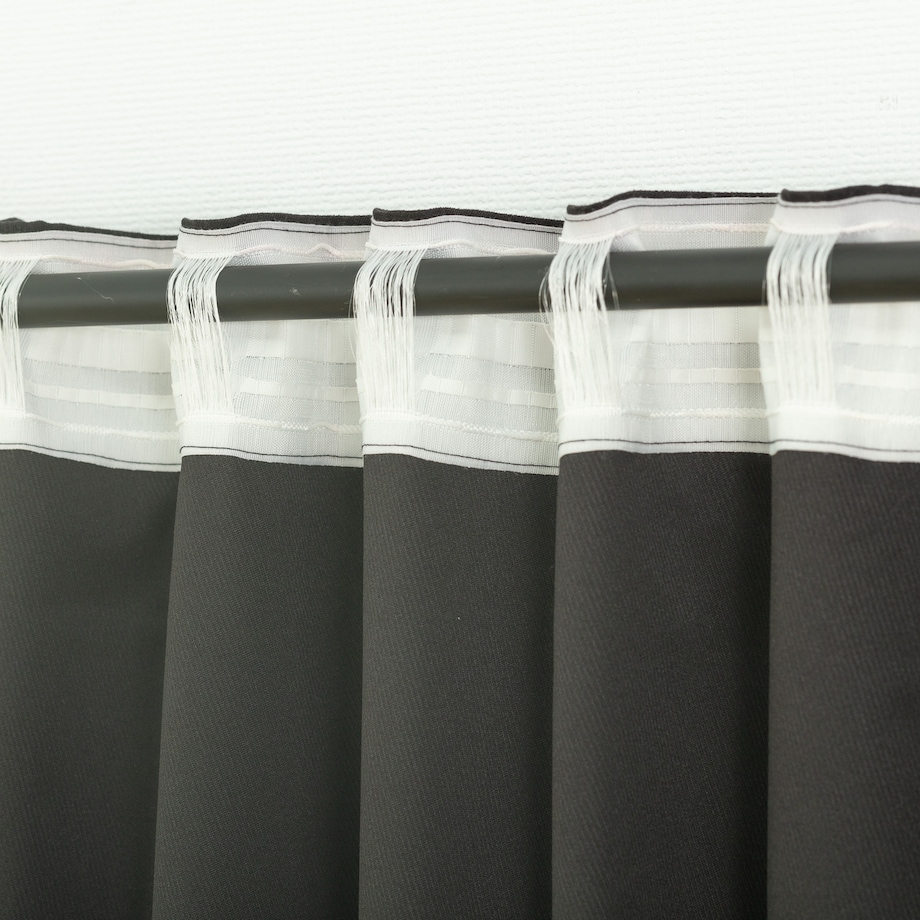 Zasłona BASIC na taśmie marszczącej 140x260cm czarny szenil 1 szt. 140x260 czarny