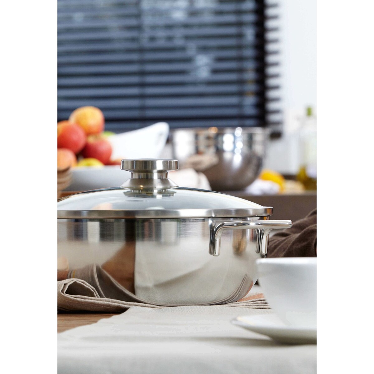 DEMEYERE APOLLO 7 Patelnia głęboka 2H z pokrywką 24 cm