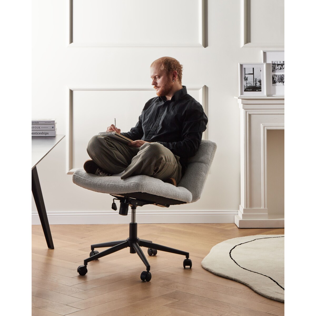 Krzesło obrotowe CATLIN Boucle Biały