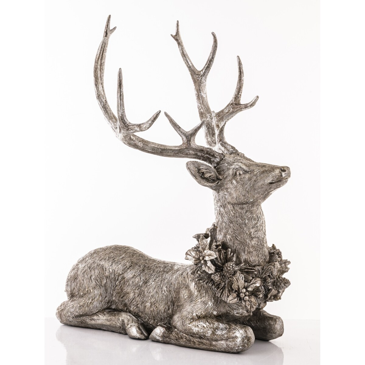 Dekoracja - figurka leżącego jelenia 50x38x28 cm SHIKA srebrny z wieńcem