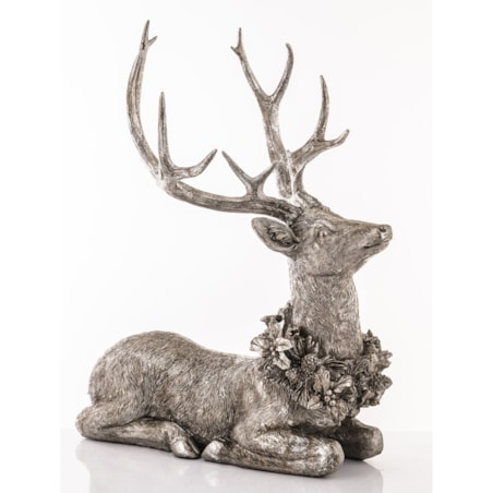 Dekoracja - figurka leżącego jelenia 50x38x28 cm SHIKA srebrny z wieńcem
