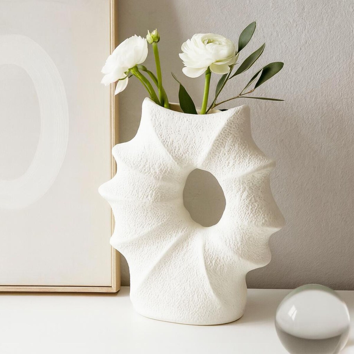 Porcelanowy wazon w kształcie muszli MURI, 21 x 7 x 23.5 cm, biały