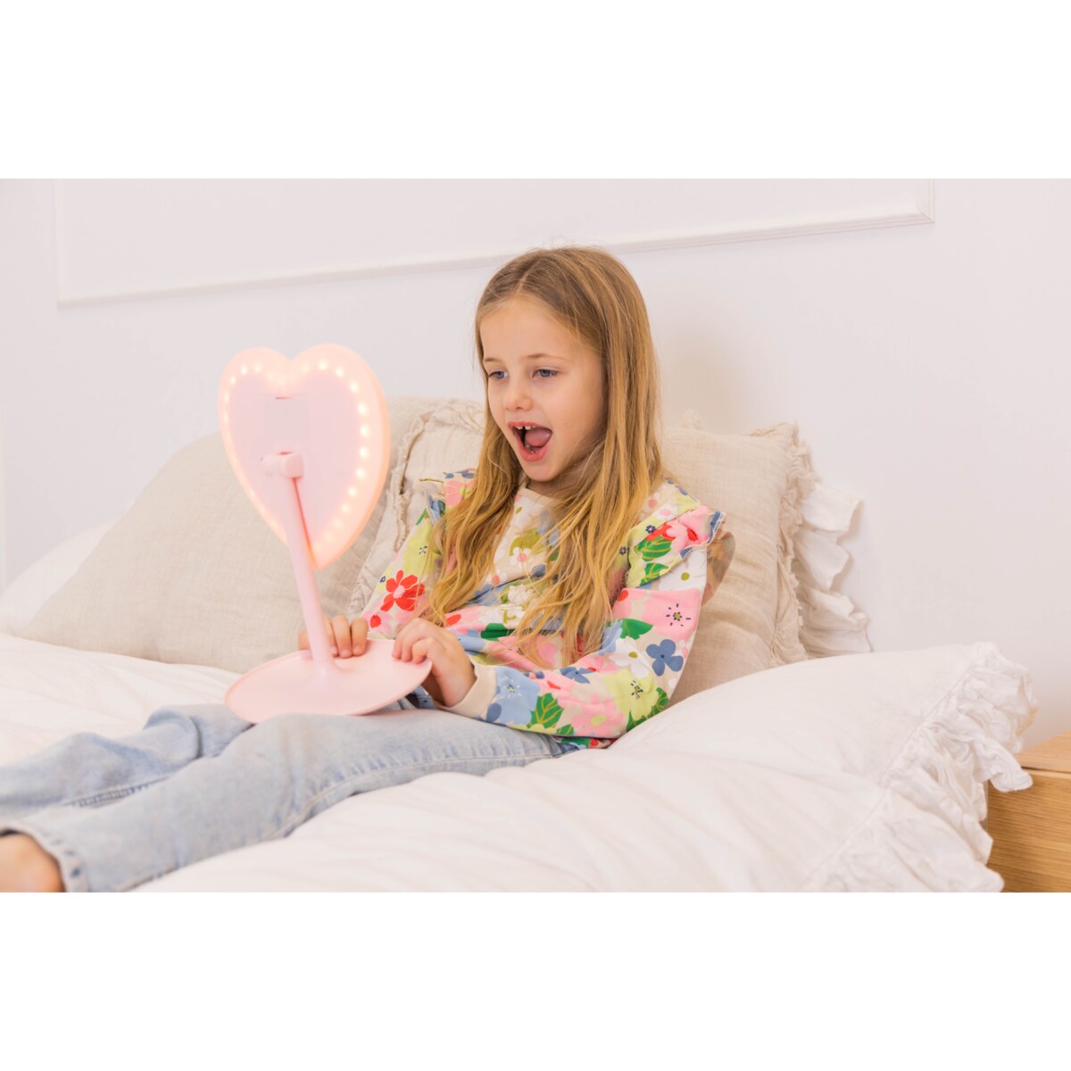 INNOGIO GIOPERFECT Pink Heart lusterko kosmetyczne z podświetleniem LED