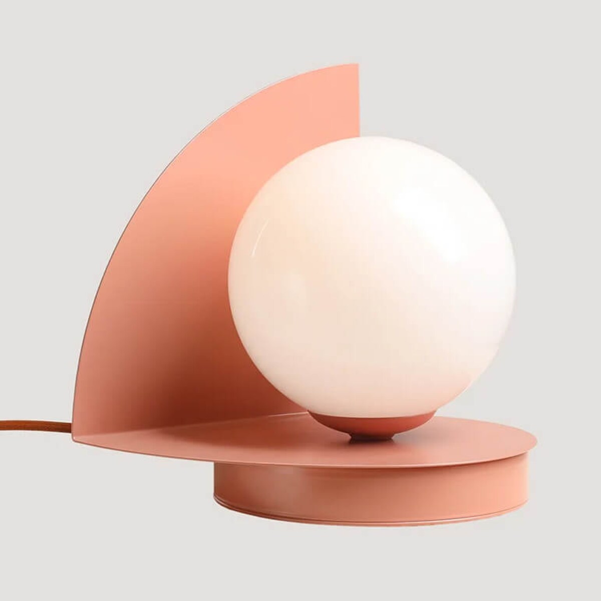 Kulista lampa nocna na szafkę Una 1125B11 Aldex szklana metalowa koralowa