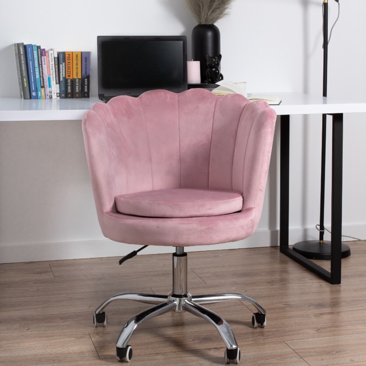 Fotel biurowy krzesło obrotowe welurowe regulowane muszelka