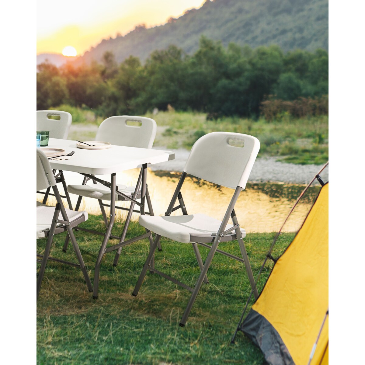 Zestaw 2 krzeseł ogrodowych CUGNOLI Składane Biały