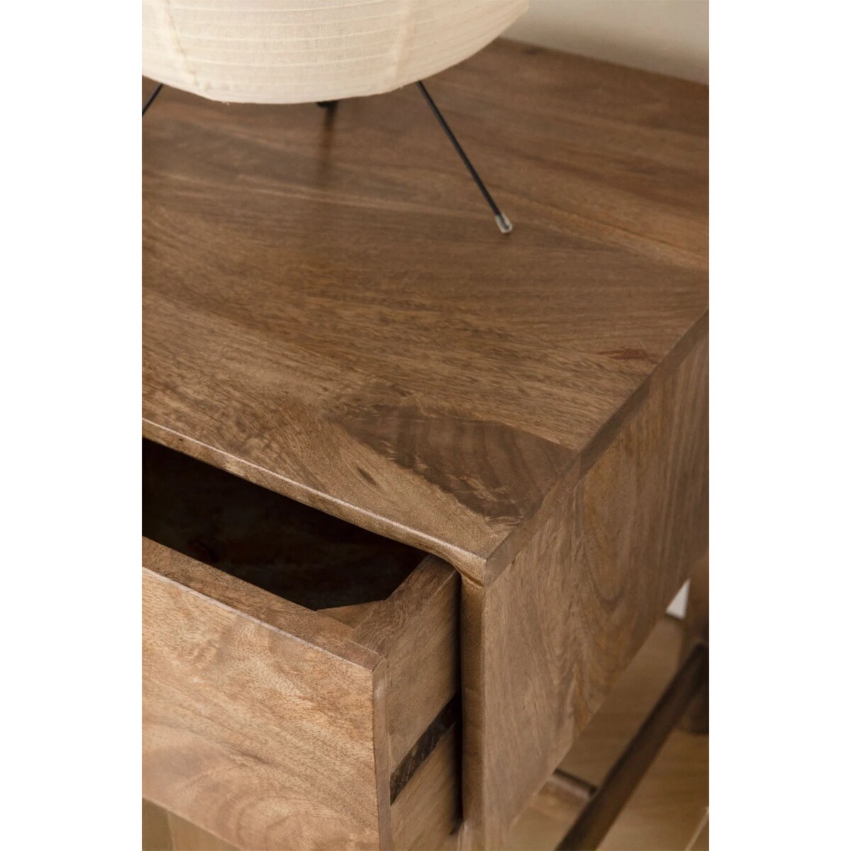 Stolik nocny 45x45 cm z drewna mango Aloma