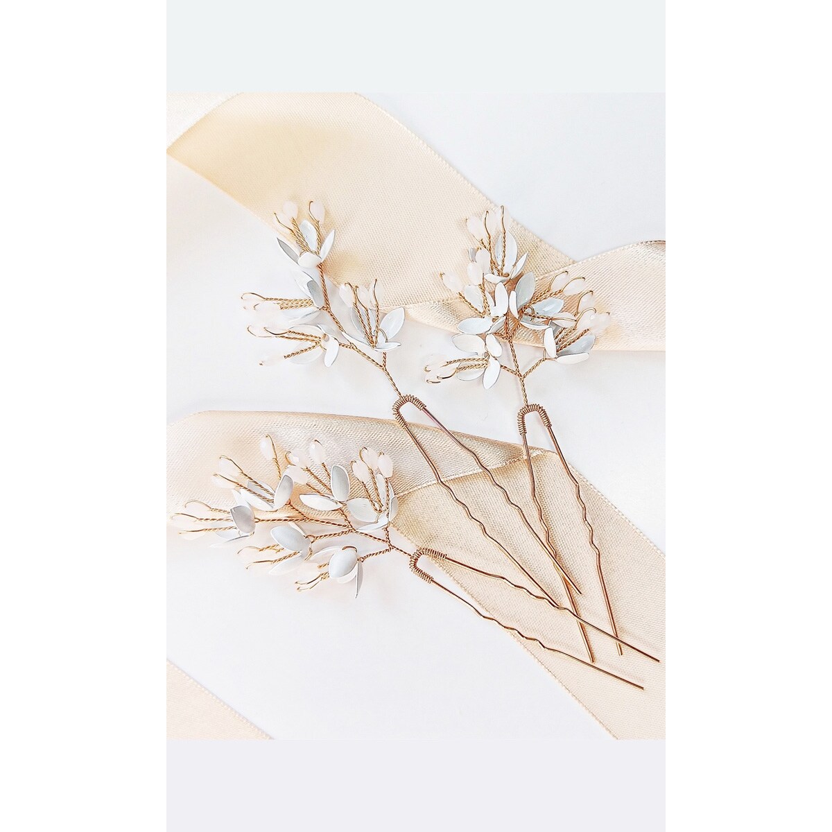 Komplet 3 wsuwek ślubnych złotych z kwiatami