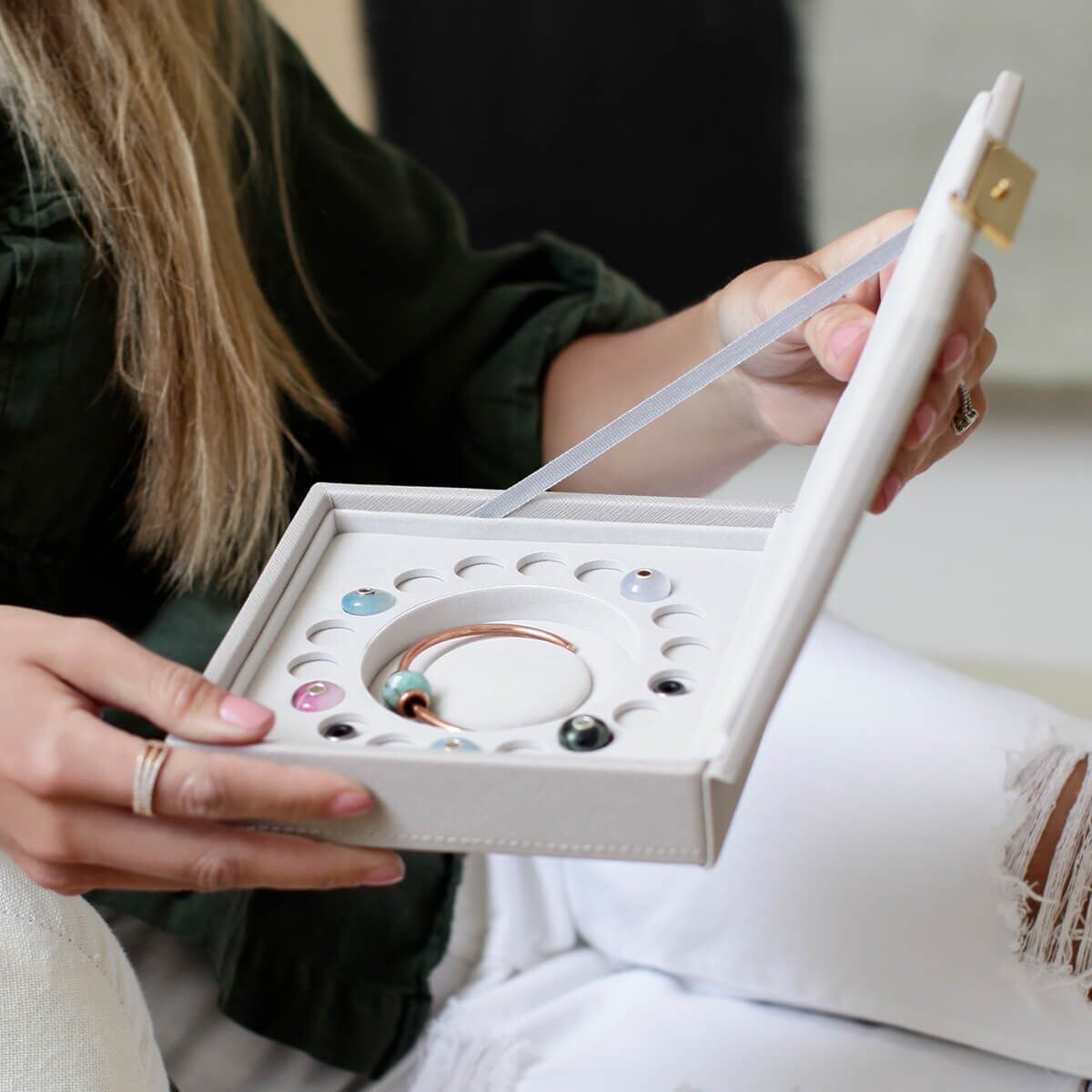 Szkatułka na bransoletkę i charmsy Stackers taupe