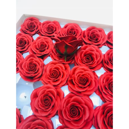 FLOWER BOX pudełko KWIATY MYDLANE róża czerwona jak żywa 25szt prezent