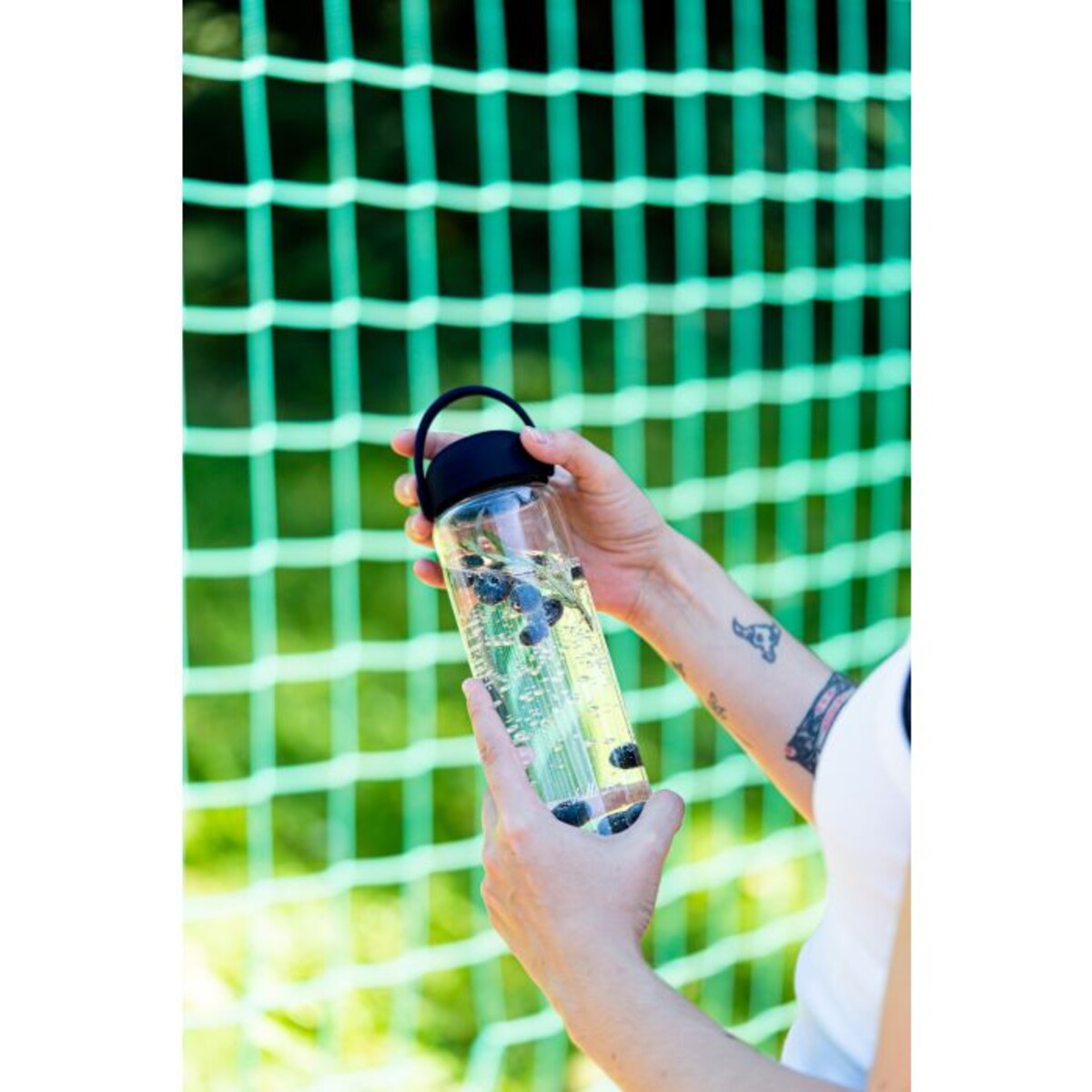 Szklana butelka na wodę Fuori 540 ml czarna 30237