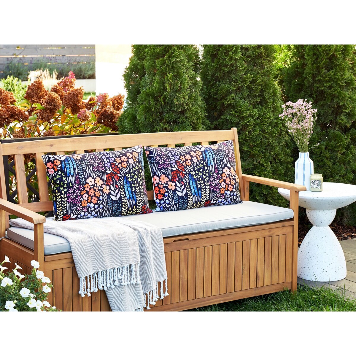 2 poduszki ogrodowe w kwiaty 40 x 60 cm wielokolorowe CASTELARO