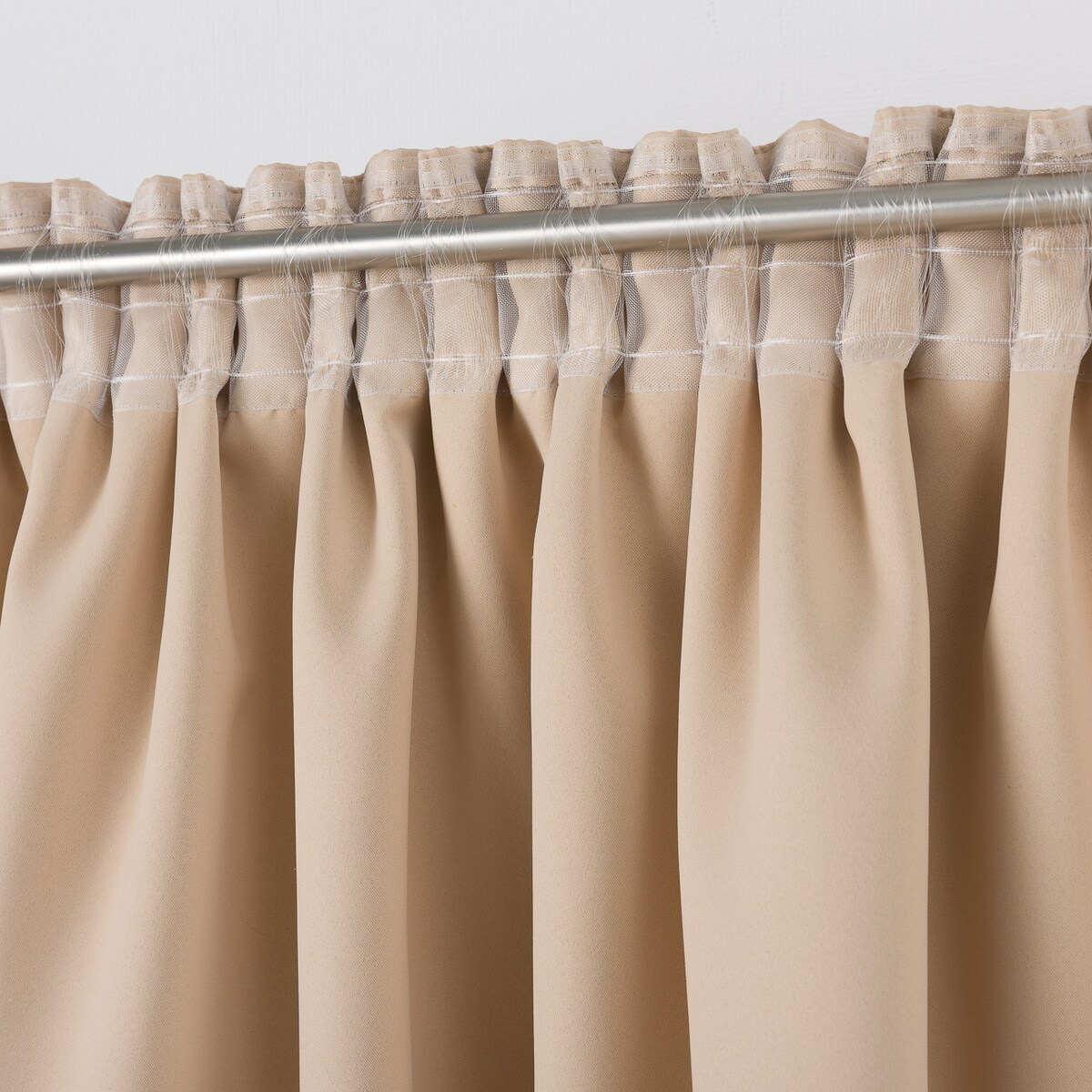 Zasłona zaciemniająca na taśmie marszczącej kremowy beż 140 x 280cm 1 szt. 140x280 beżowy