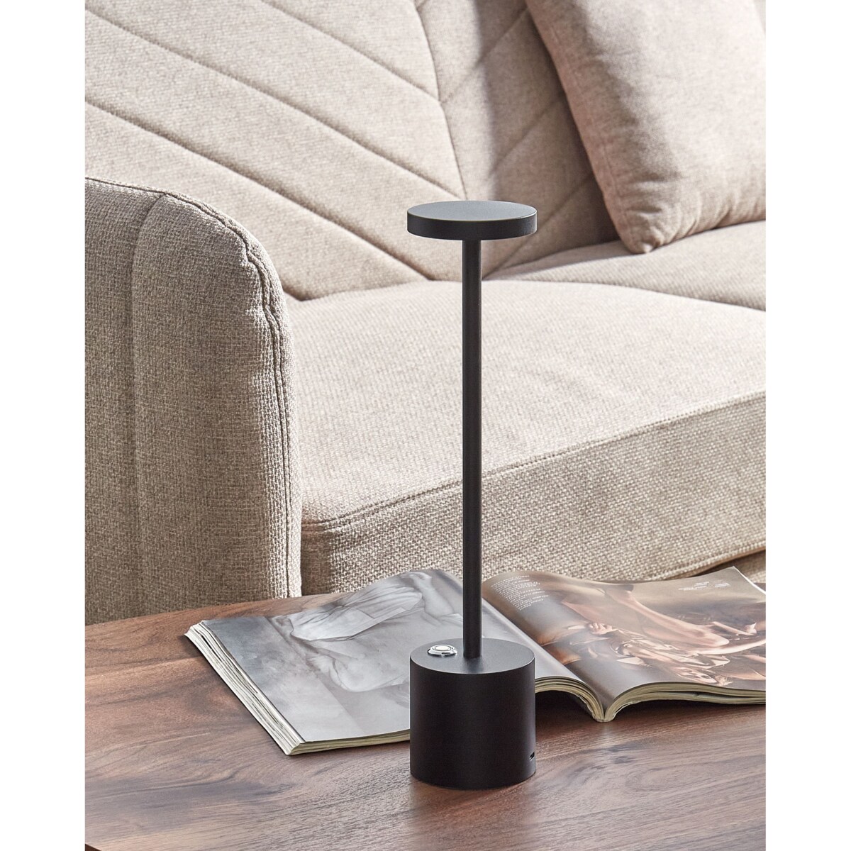 Bezprzewodowa lampa stołowa metalowa czarna LIZANDRO