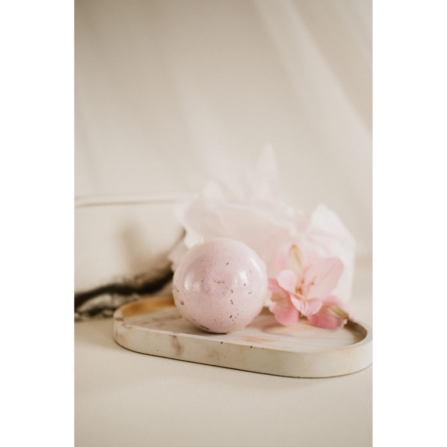 Relaksująca kula do kąpieli RESTFUL ROSE Relaxing Bath bomb