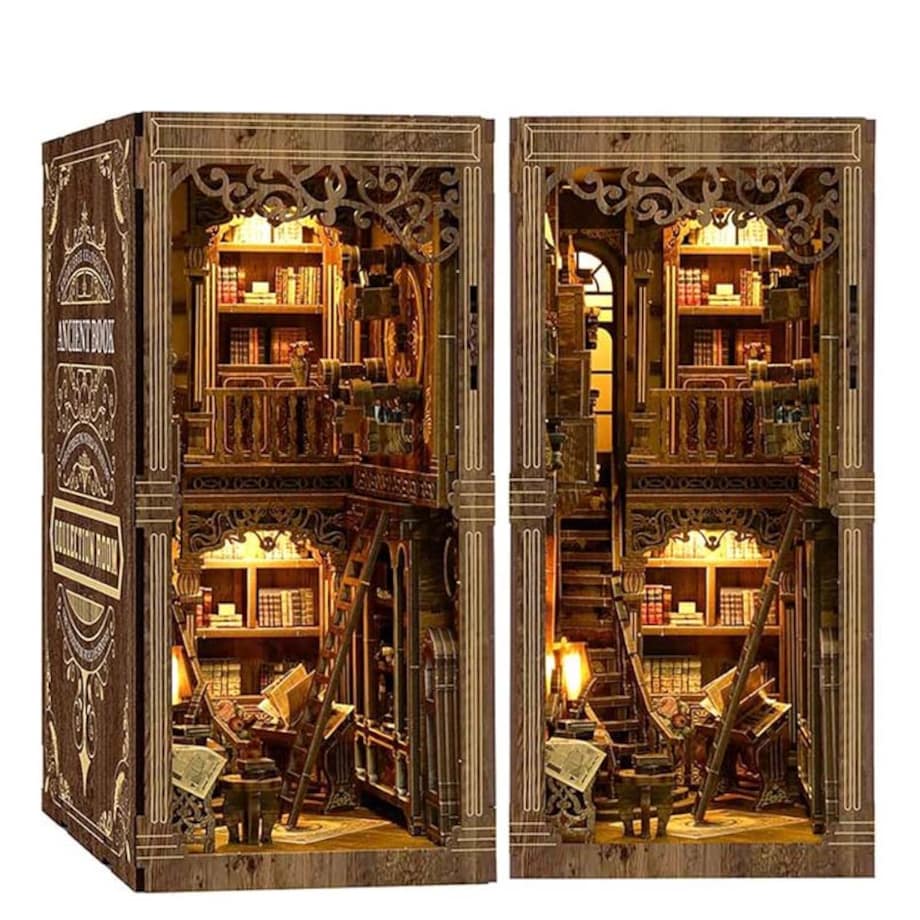 Miniaturowy domek Book Nook - Księga zaklęć ochronnych
