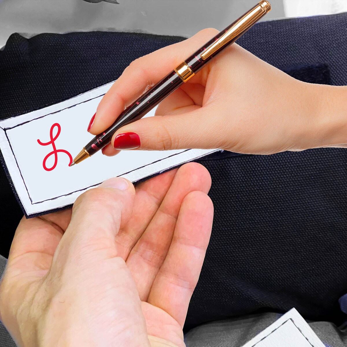 Legowisko Dla Psa 130X105 Cm Z Miejscem Na Imię Wodoodporne Owalne Wygodne Brązowe