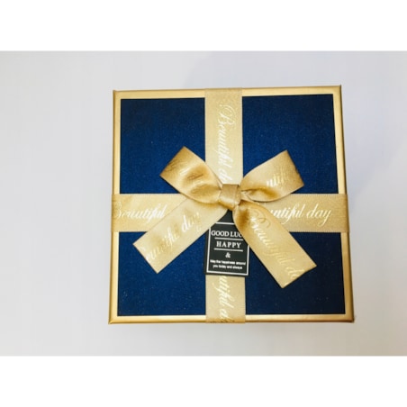 BOX PACHNĄCE białe RÓŻE MYDLANE GOTOWY PREZENT upominek urodziny ślub kwiat