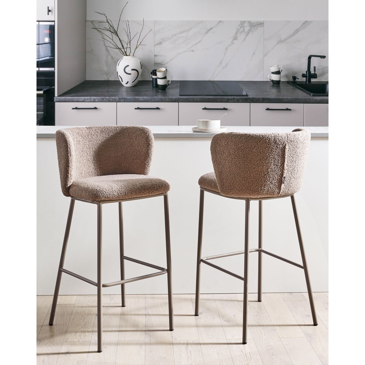 Zestaw 2 krzeseł barowych MINA II Boucle Brązowy