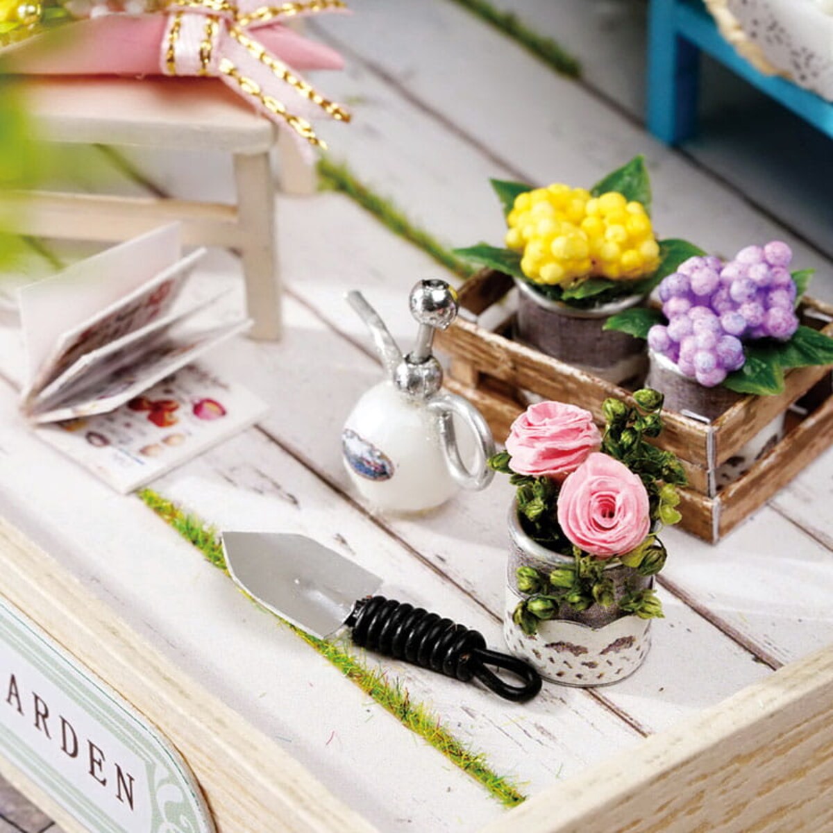 Miniaturowy domek - Tajemniczy ogród