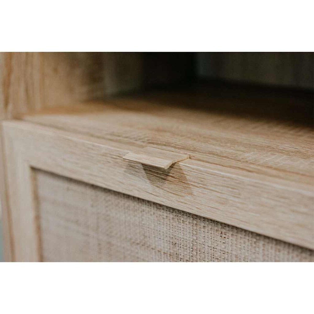 Finori Komoda Bali 03A, dąb sonoma i nadruk stylizowany na trzcinę