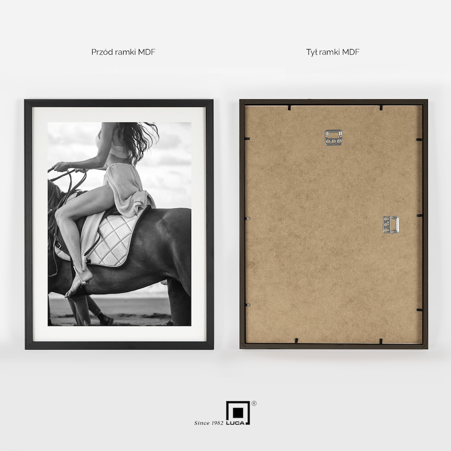 Ramka na zdjęcia 30x40 cm czarna rama MDF z plexi wisząca poziom pion klasyczna ramka