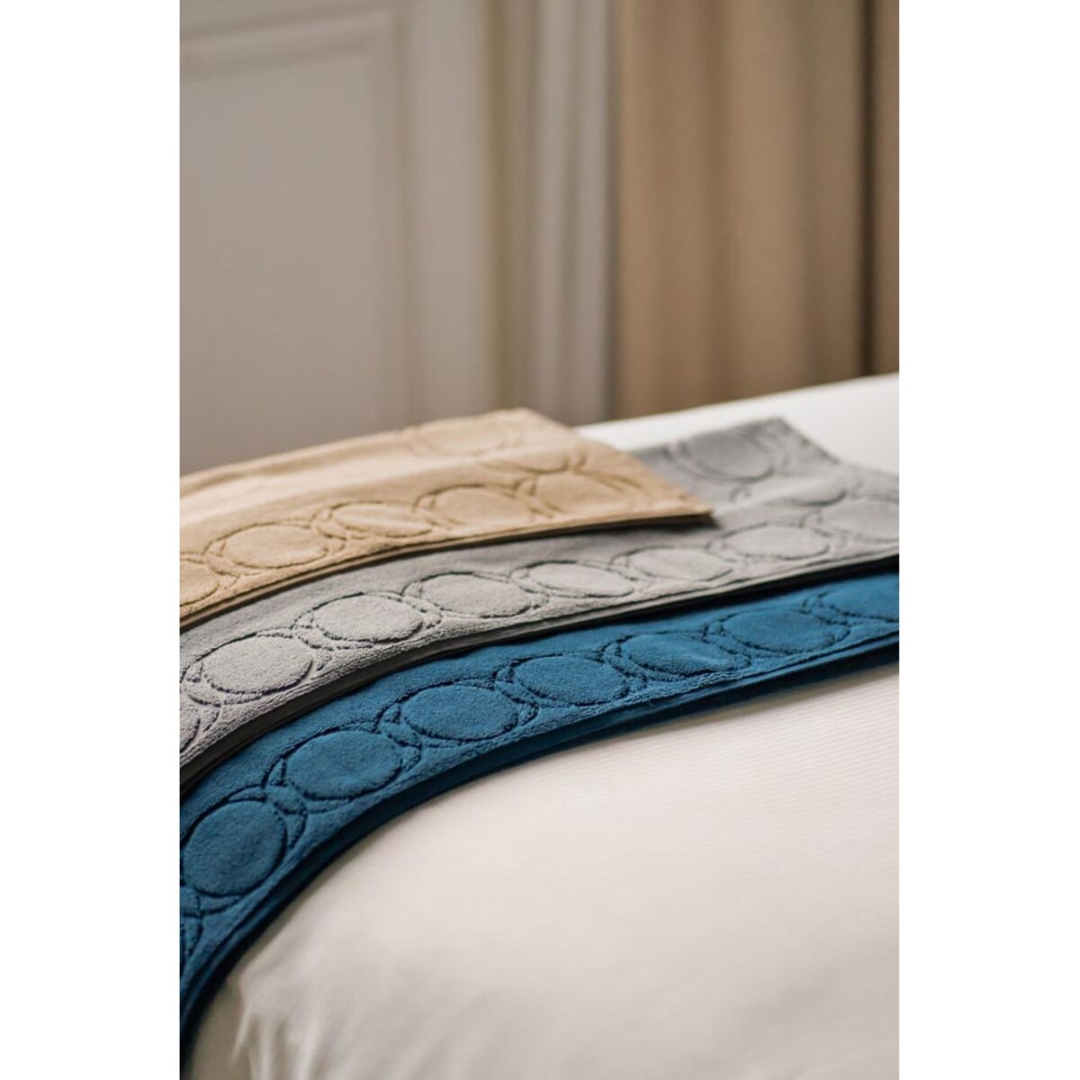 Dywanik łazienkowy 60 x 100 cm (biały) Monogram Opus OFFICINE Monogram