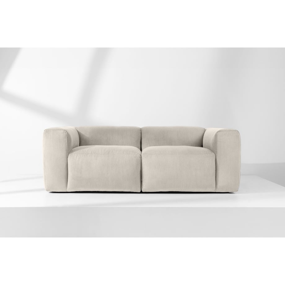 KONSIMO BUFFO 2-osobowa sofa z niezwykle miękkim i wygodnym siedziskiem, kolor kremowy