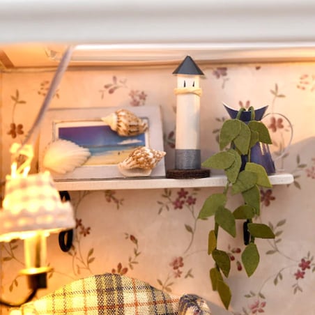 Miniaturowy domek - Słoneczne popołudnie