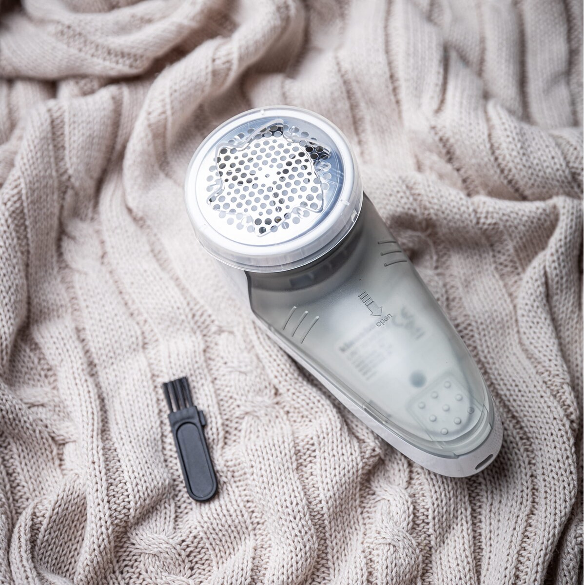 Golarka elektryczna do ubrań odzieży swetrów akumulatorowa KLAUSBERG