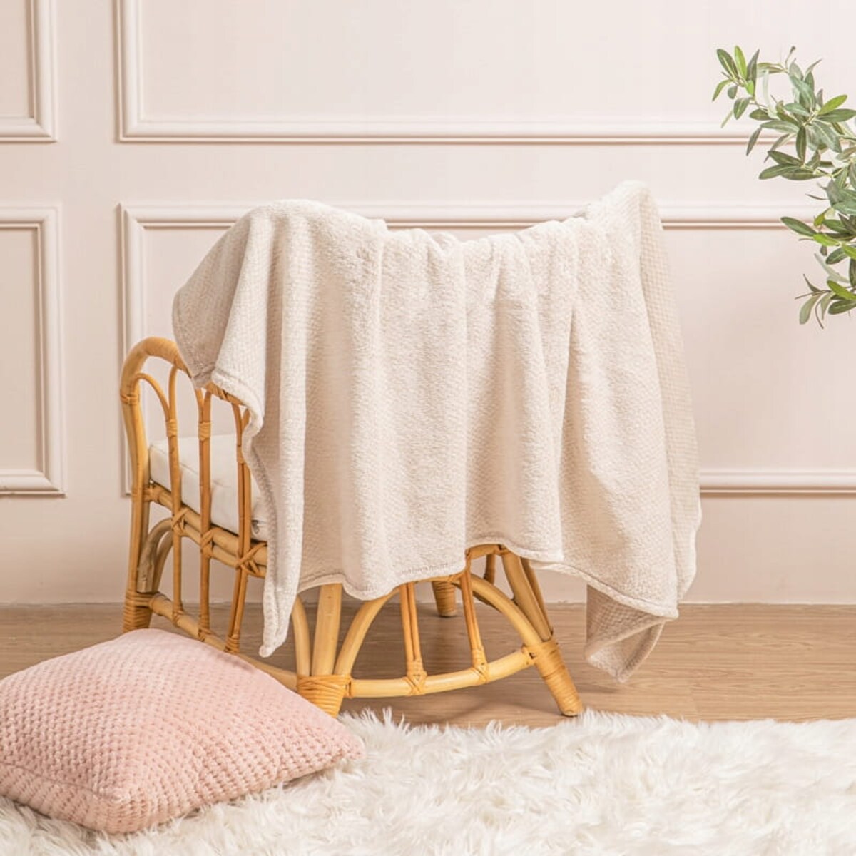 Miękki Koc Narzuta Pled na Łóżko 70 x 150 cm mikrofibra milutki Beż Willy