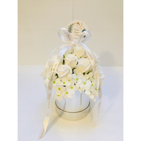 RÓŻE mydlane BIAŁE w srebrnym pudełku na I KOMUNIA ŚWIĘTA prezent pamiątka