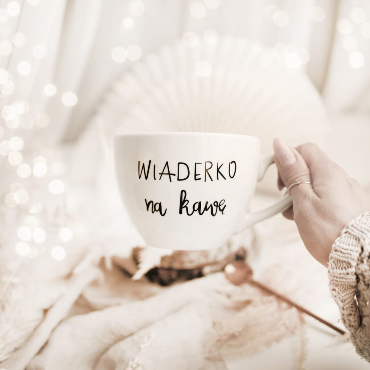 Biały Kubek Porcelanowy 500 ml - Napis Wiaderko Na Kawę dla Kawosza na Urodziny