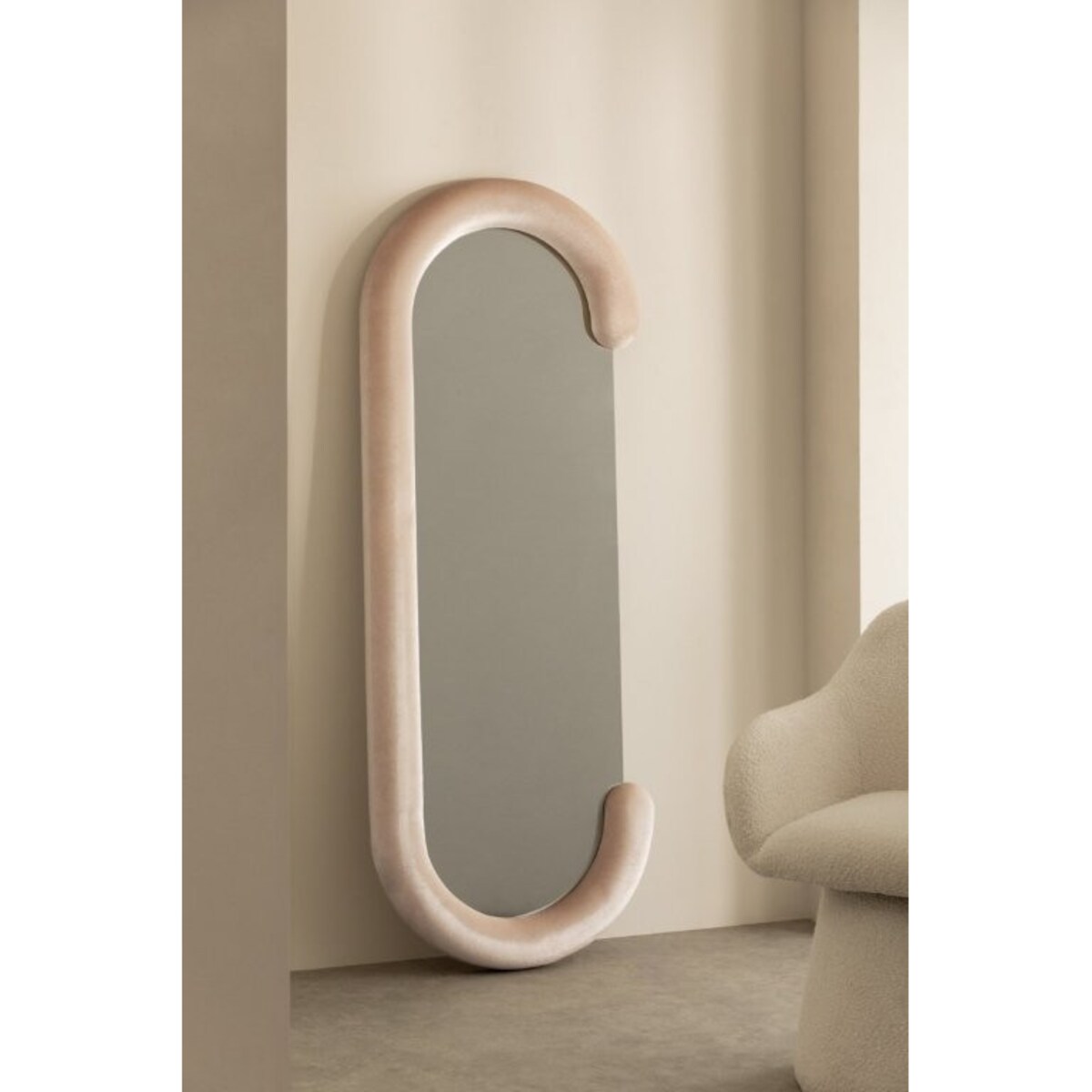 Owalne lustro ścienne z aksamitu 60x160 cm Jasnon