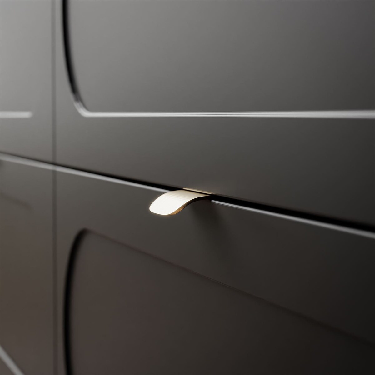 Komoda SHADOW II 6S z szufladami, nóżki skośne czarne