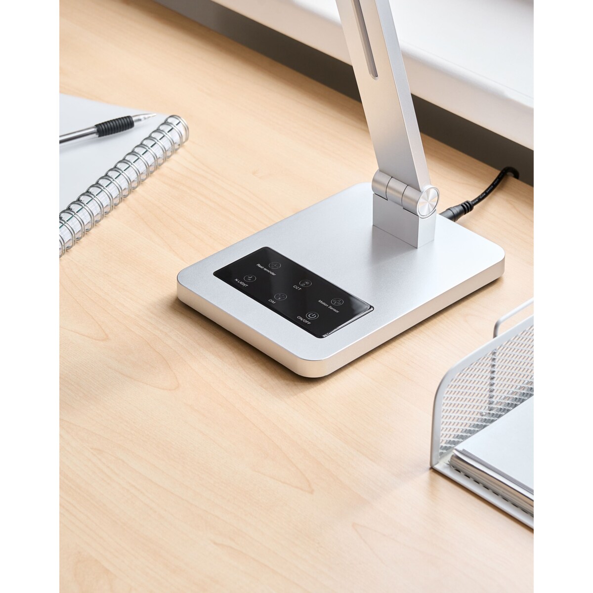 Lampa biurkowa LED LEPUS Z czujnikiem ruchu Srebrny