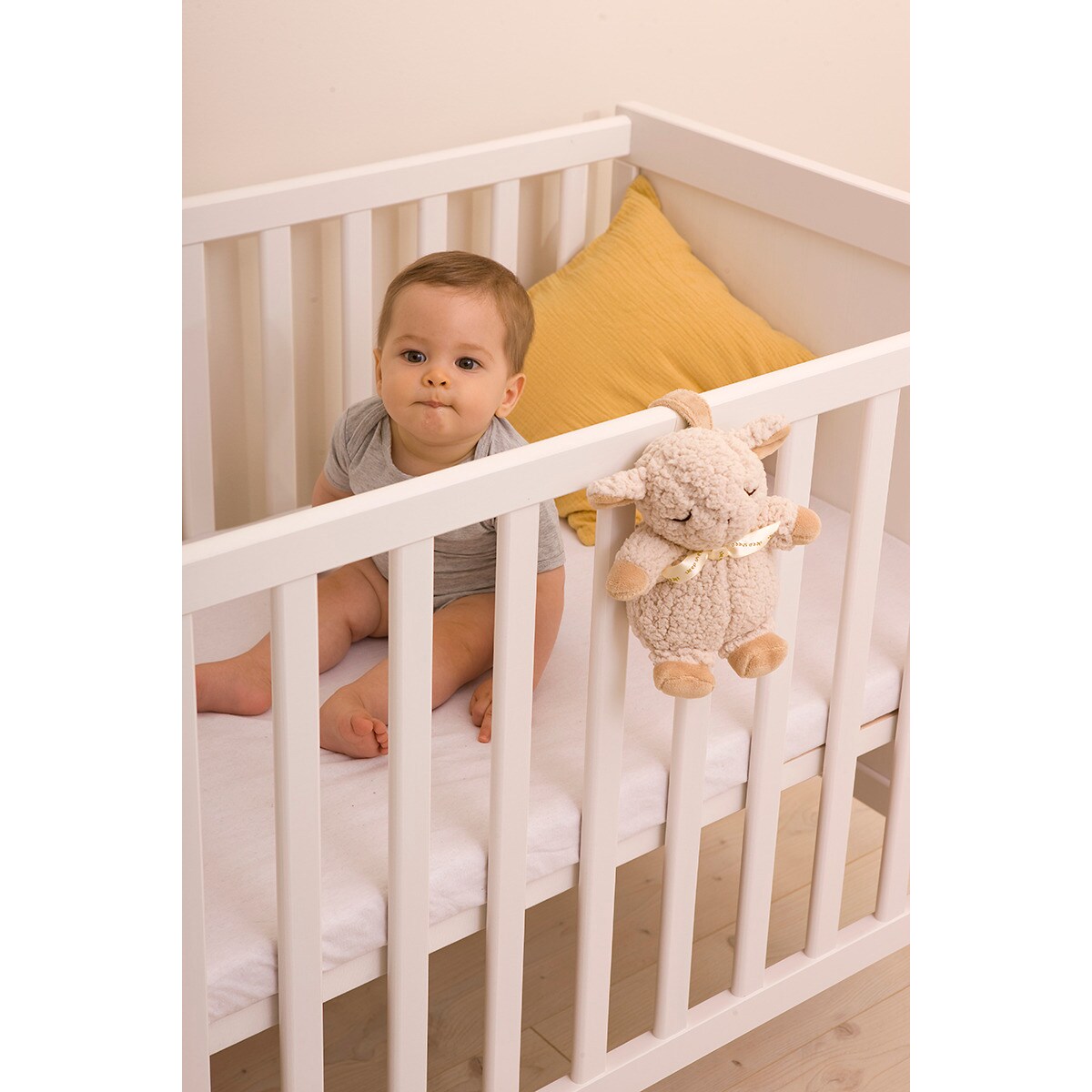 Szumiąca owieczka z pozytywką - Cloud b® Sleep Sheep™ On The Go