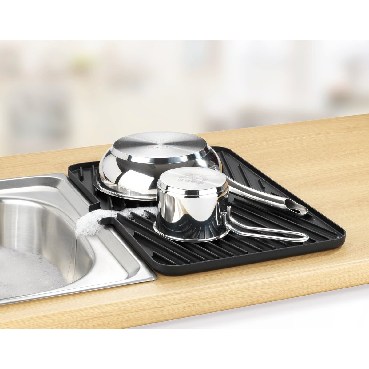 Ociekacz do naczyń z matą