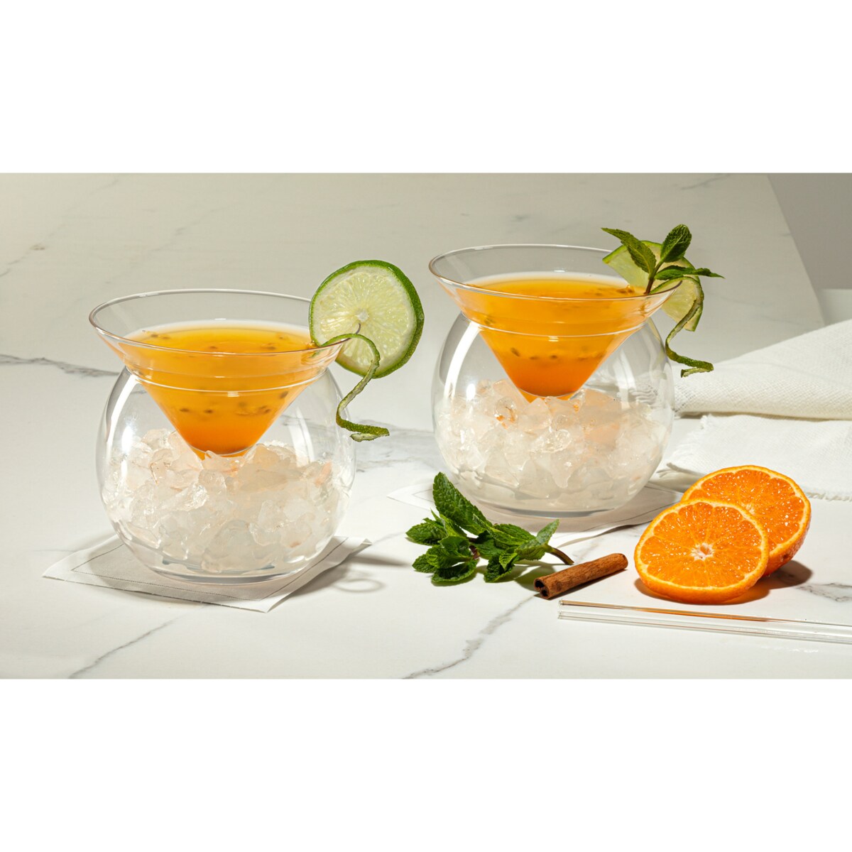 Kieliszki do koktajli z podstawką bez nóżki, 4 szklanki