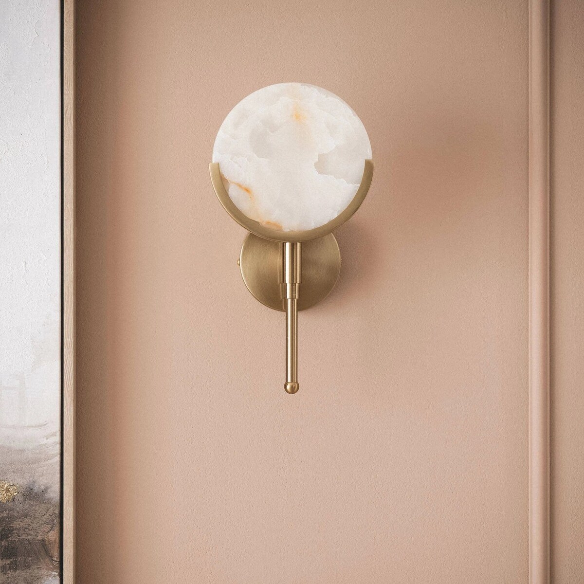 Kinkiet z metalu i szkła, złoty, Femme, 30,5 cm