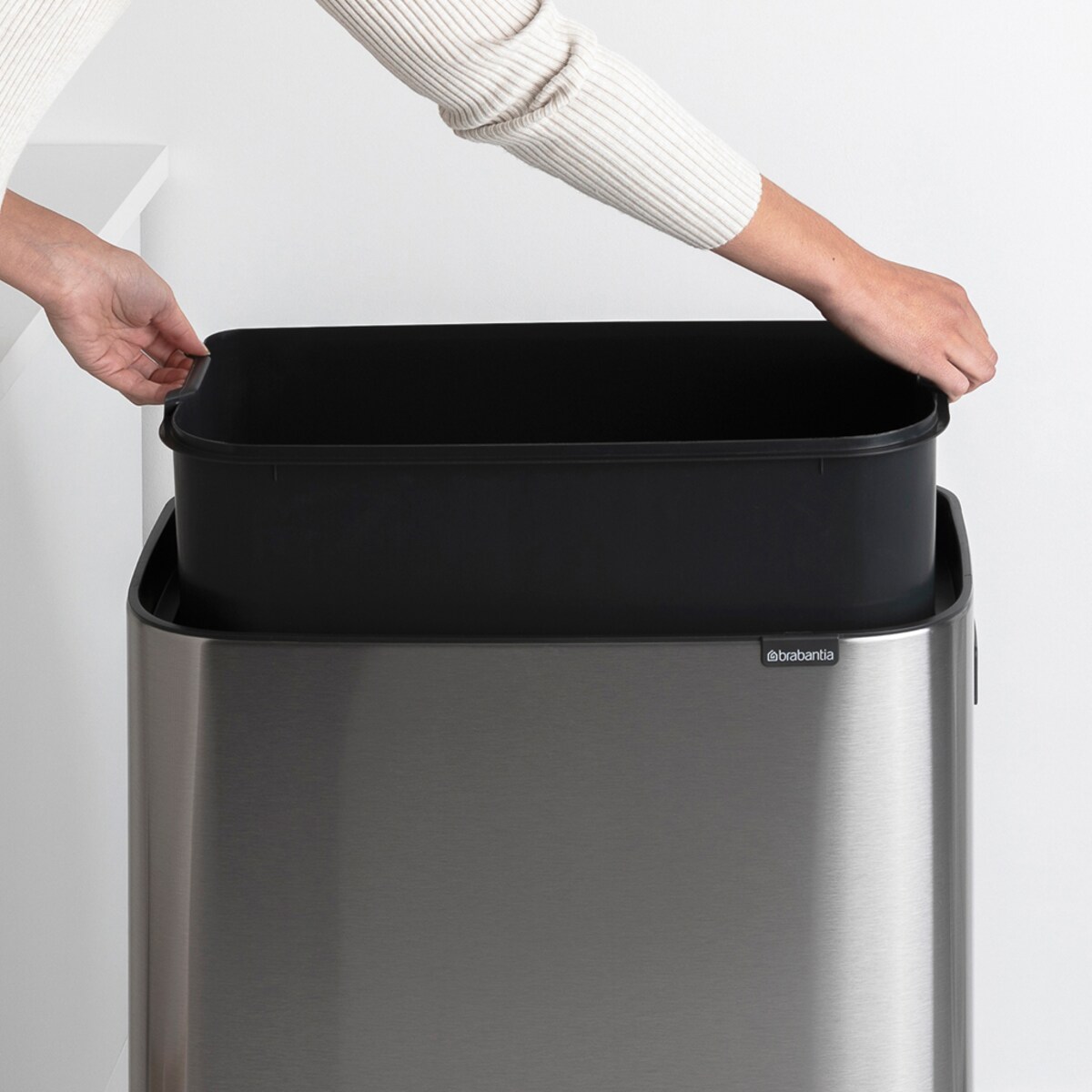 Kosz na śmieci Touch Bin BO 60l stal matowa 130267