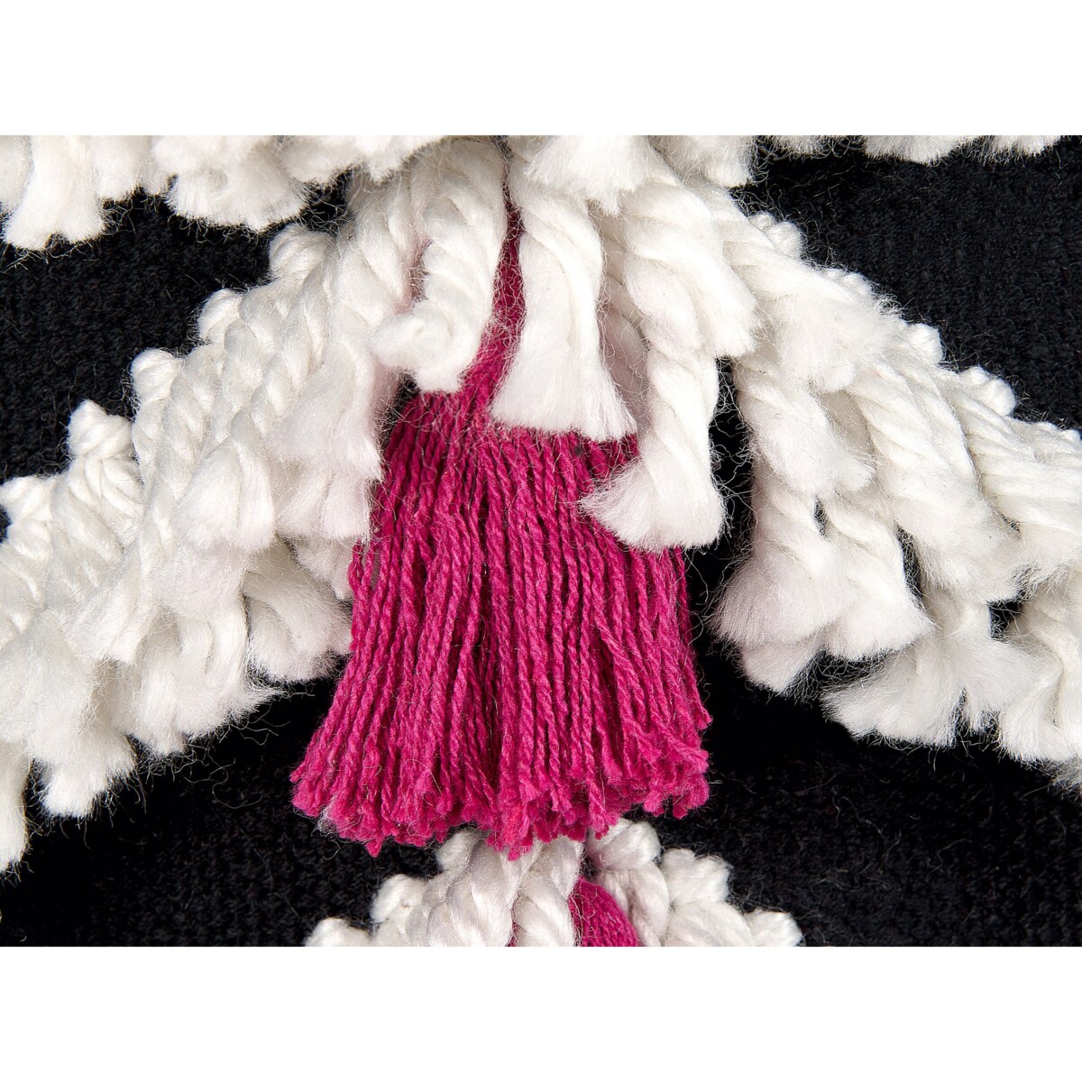 Dekoracja ścienna bawełniana czarno-biała PAKPATTAN