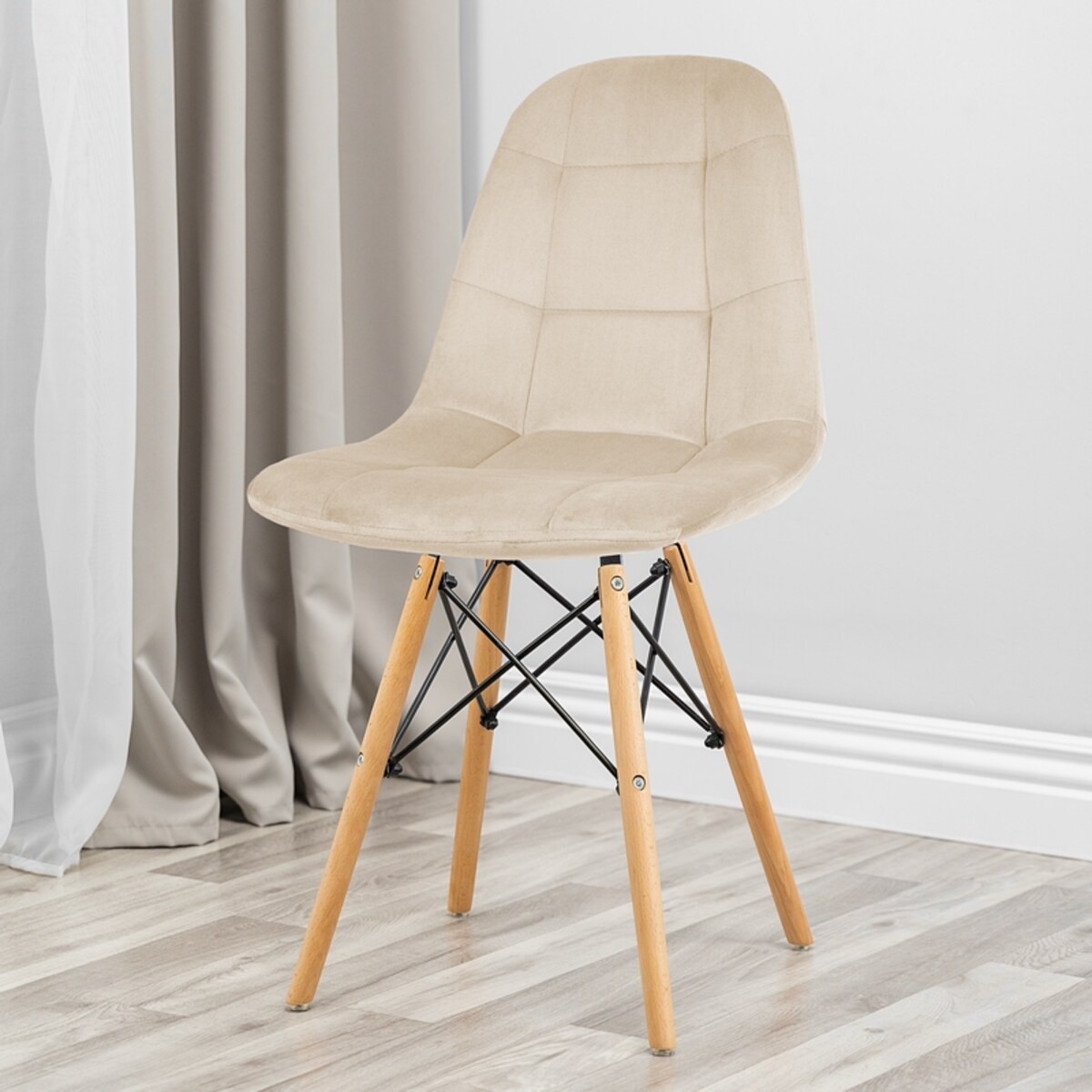 Krzesło tapicerowane do salonu welurowe skandynawskie beżowe