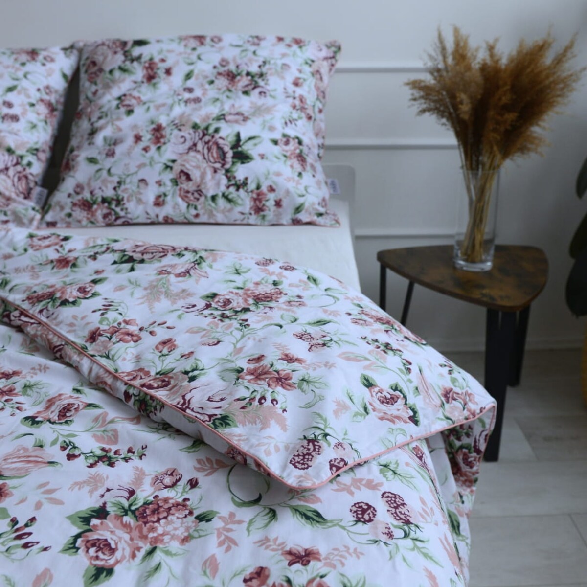 Pościel bawełniana retro kwiaty 200x200 + 2x50x60